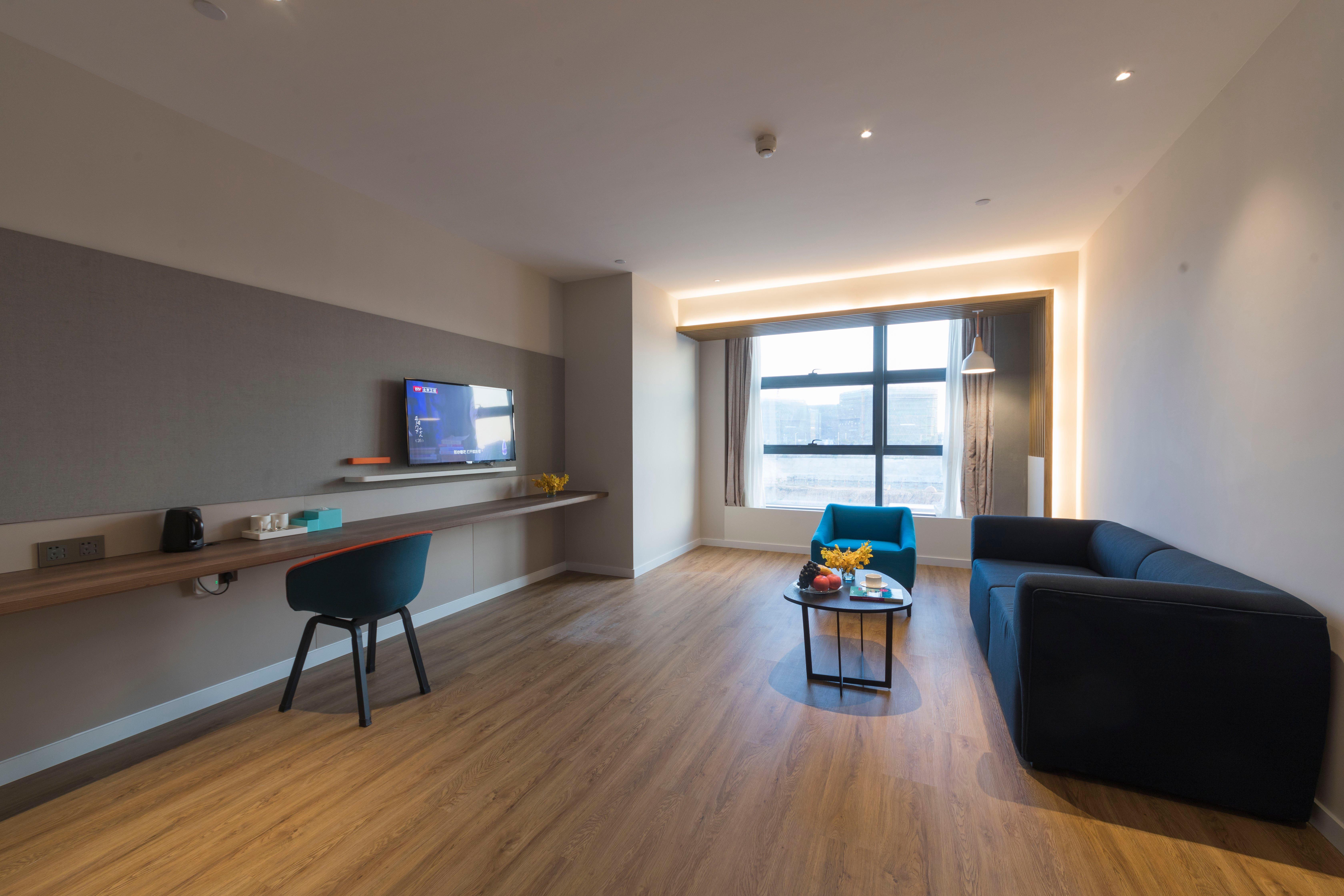 Express Airport Zone By Ihg Hotel